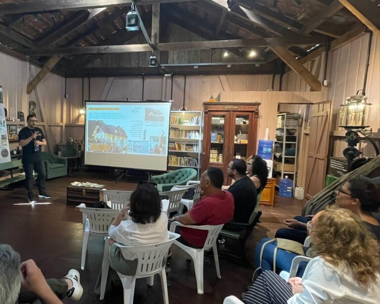 Gramado realiza capacitação do papel dos museus na preservação da história de Gramado