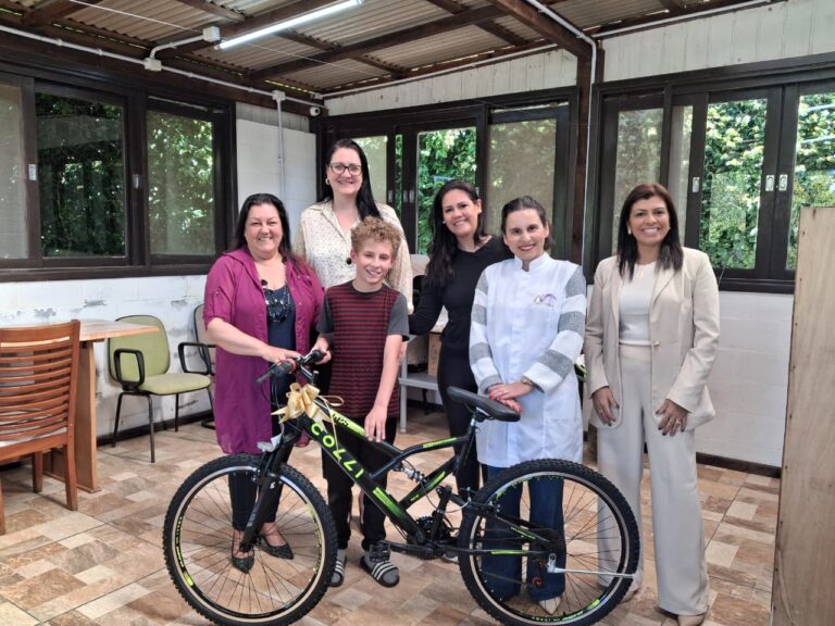 “Combatendo a Violência” vence o 2º Concurso de Redação da Casa Vitória