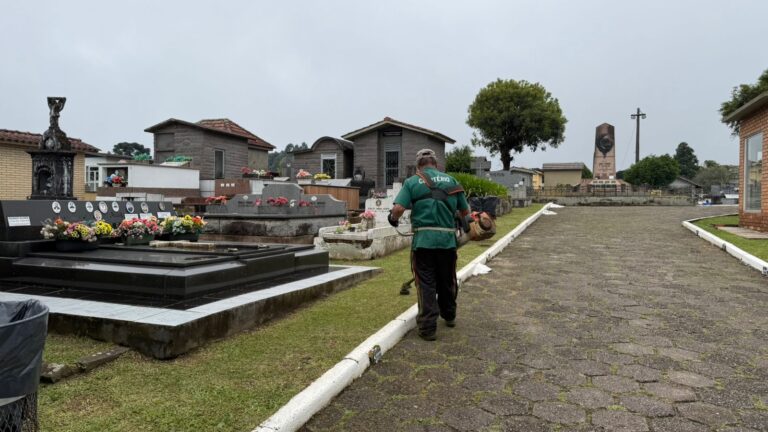 Canela realiza preparativos para o Dia de Finados no Cemitério Municipal