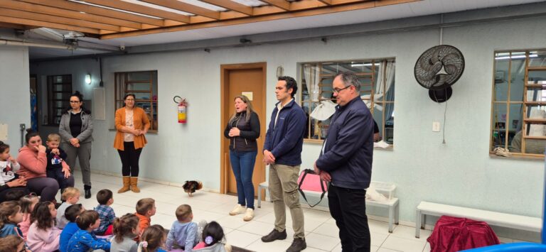 Câmara leva conscientização sobre saúde e bem-estar animal às escolas de Gramado