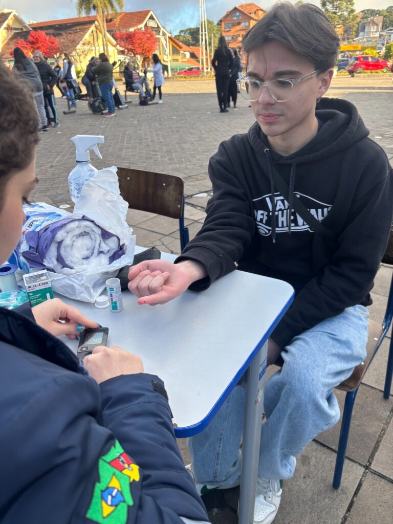 Craip promove testagem de ISTs e palestra no Outubro Rosa