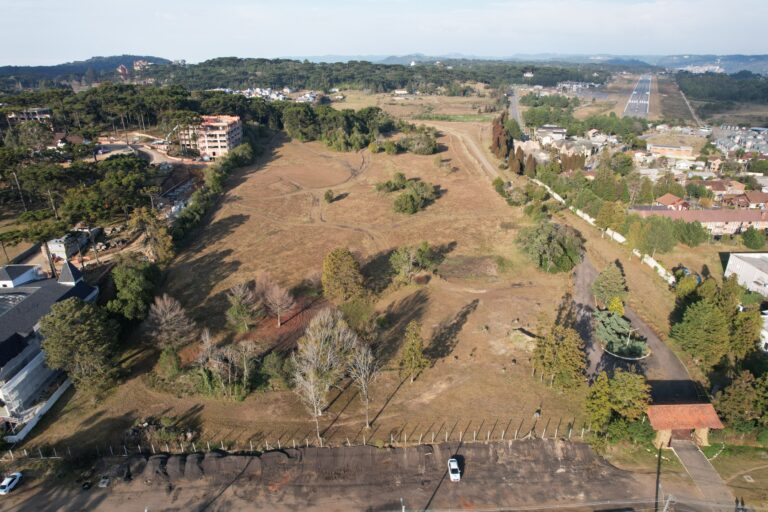 Parque do Palácio preserva último remanescente dos Campos de Cima da Serra em Canela
