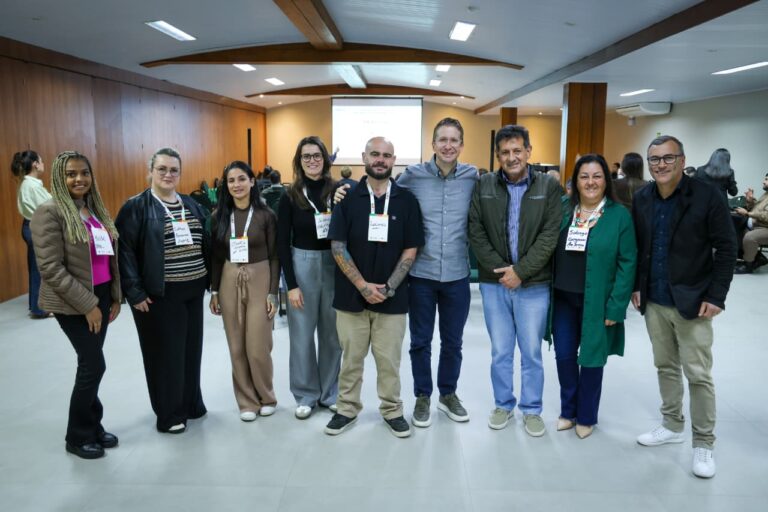 Gestores da Serra discutem políticas de Assistência Social