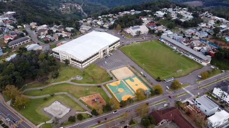 Mais de 500 atletas disputam o Festival Nacional de Taekwondo na Vila Olímpica neste fim de semana