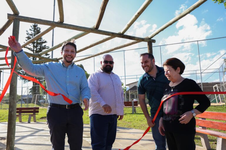 Canela inaugura revitalização da Praça Ildo Meneghetti