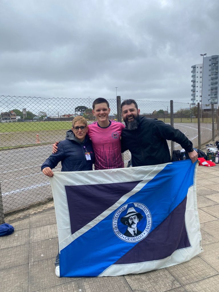 Aluno Gramadense é campeão de etapa regional do JERGS no Atletismo