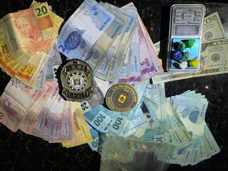 Operação em Canela apreende drogas, dinheiro e fiscaliza bares e boates