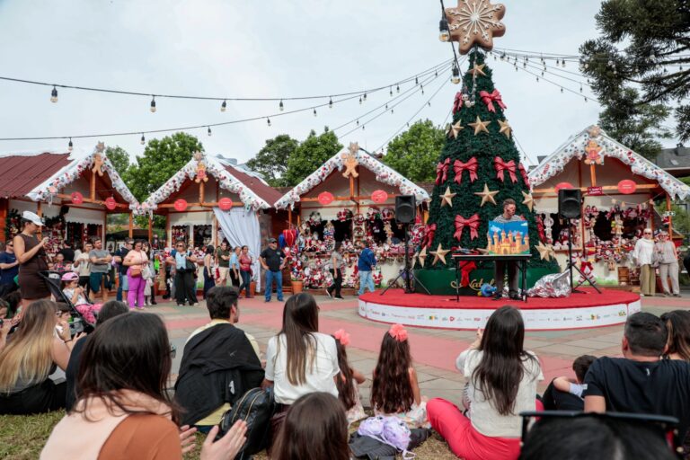 Vila de Natal ganha novo visual no 40° Natal Luz de Gramado