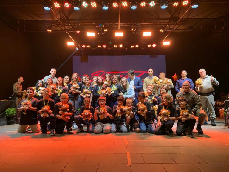 FOTOS: Proerd forma 455 alunos em Canela