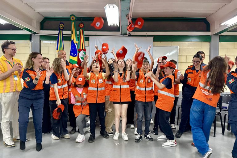 Gramado forma primeira turma de Agentes Mirins de Defesa Civil