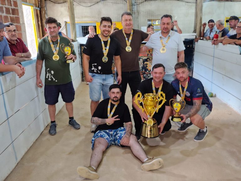 C.E.C. Minuano conquista o título do Campeonato Municipal de Bocha Trio Masculino