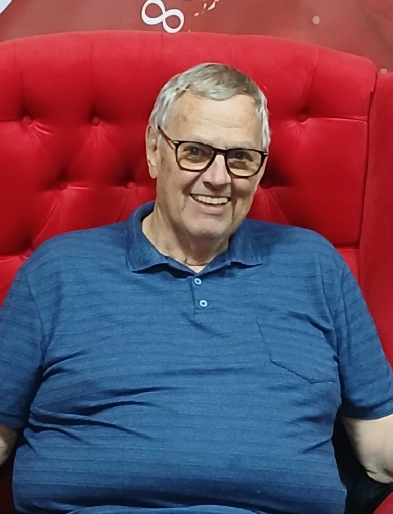 Escritor, engenheiro, empreendedor e patrono: conheça a trajetória do canelense Clayton Opptiz