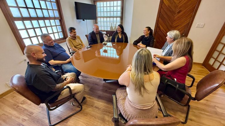 Gramado debate políticas públicas voltadas aos migrantes e imigrantes