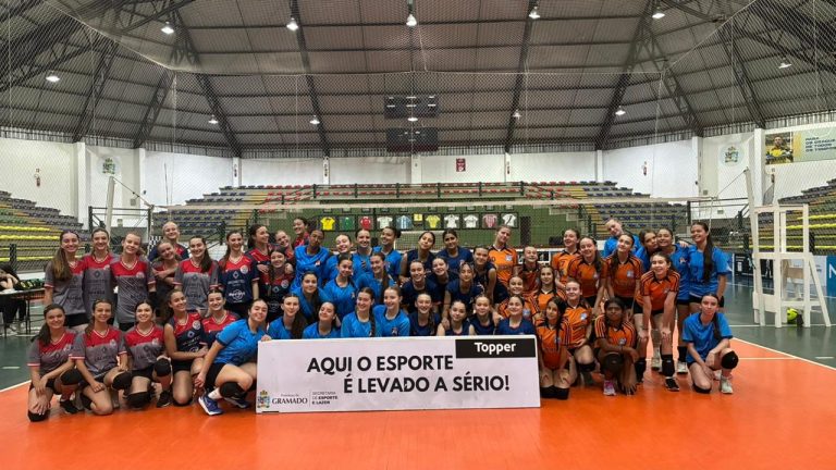 Torneio de Voleibol dos Projetos movimentou o ginásio Perinão