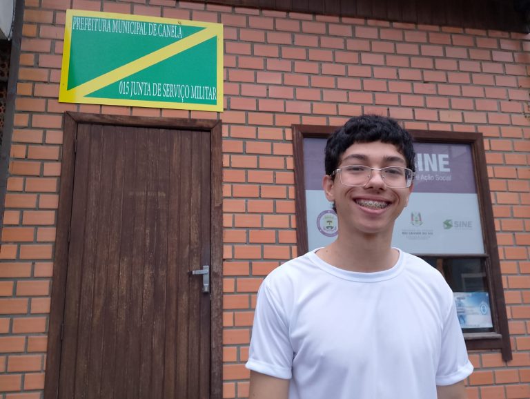 FOTOS e VÍDEO: Embarque para o exército no dia do aniversário