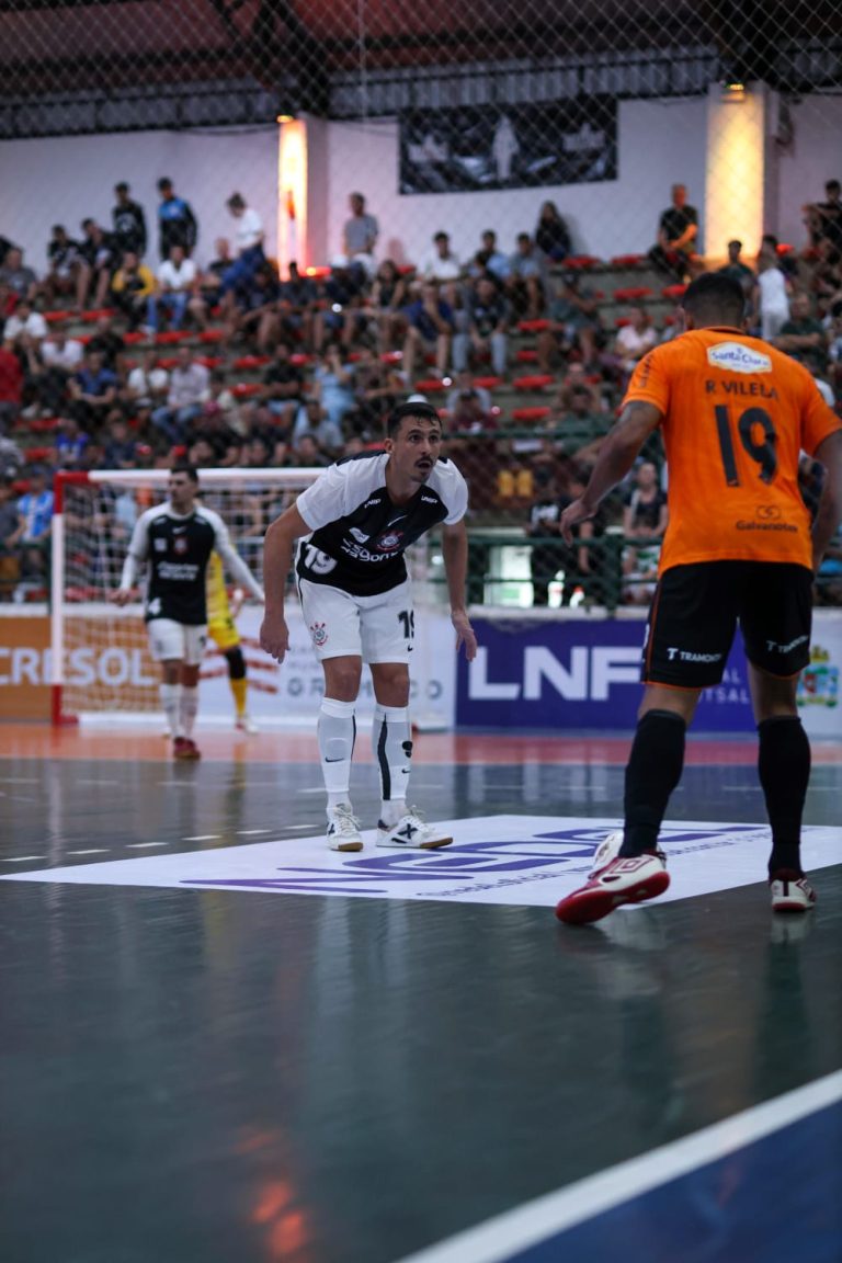Abertura da Super Copa Gramado de Futsal com três empates
