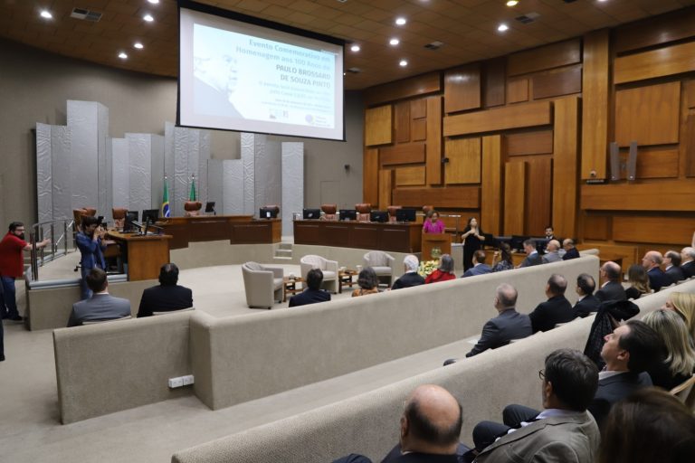 Câmara promove encontro com a Justiça Eleitoral com foco nos jovens