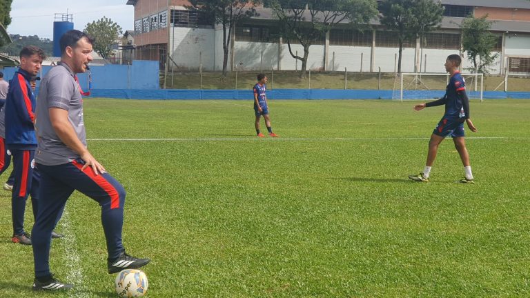 Gustavo Corrêa avalia início da temporada do Gramadense
