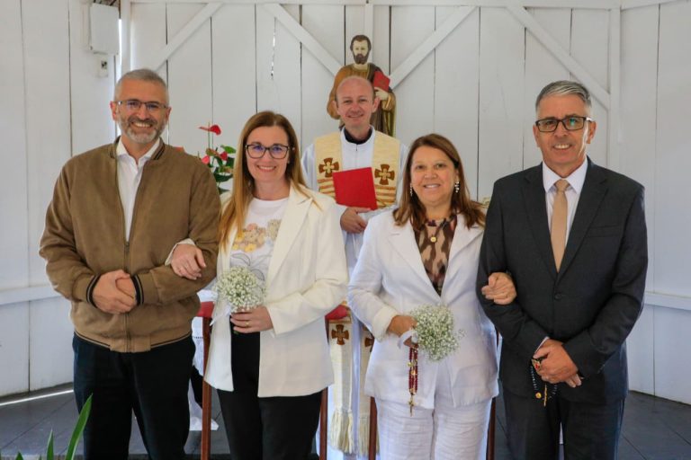 Casais celebram votos de casamento na 35ª Festa da Colônia