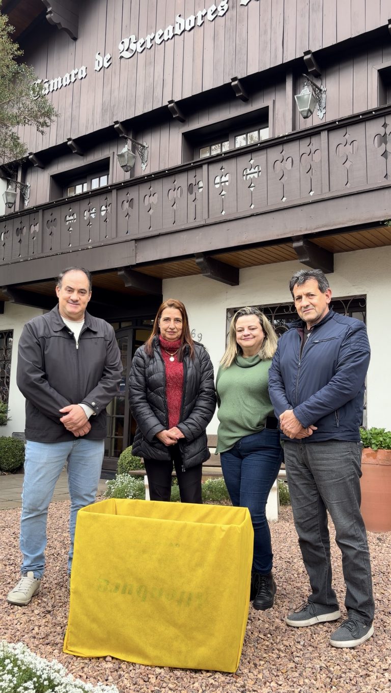 Câmara de Gramado lança Campanha do Agasalho 