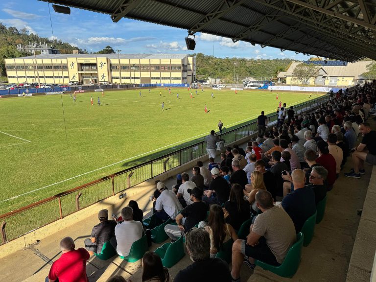 FOTOS: Gramadense inicia venda de ingressos para semifinal da Copa FGF