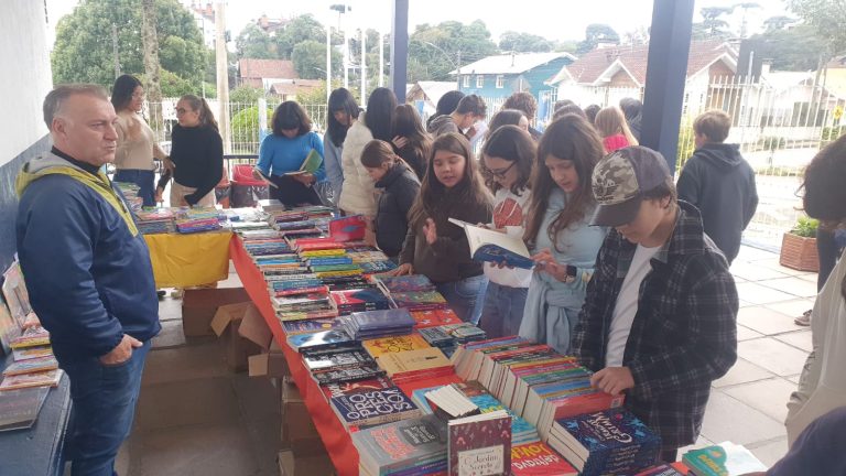 Projeto busca incentivar financeiramente alunos nas atividades escolares