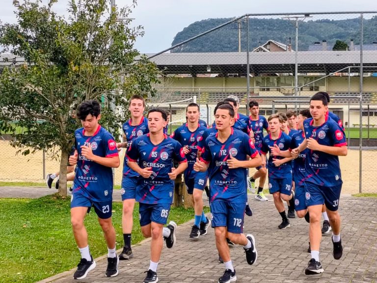 Sub-16 do Gramadense volta aos treinos de olho na Copa Laghetto