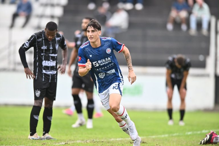 Com gols de bola aérea, Gramadense sofre a virada diante do Santa Cruz
