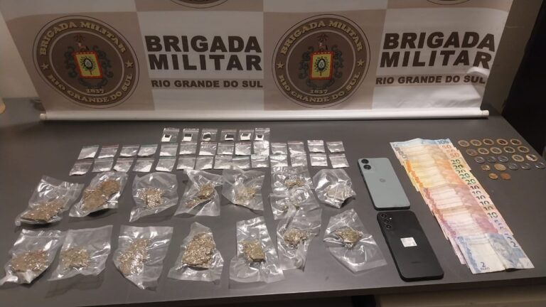 Drogas são apreendidas pela PRE na ERS-115 e foragido é preso
