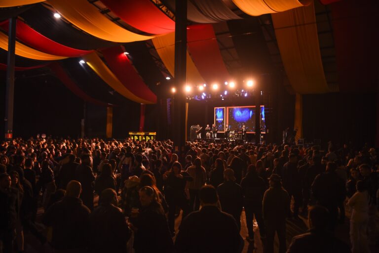 Oktoberfest Gramado abre ingressos solidários em troca de alimentos